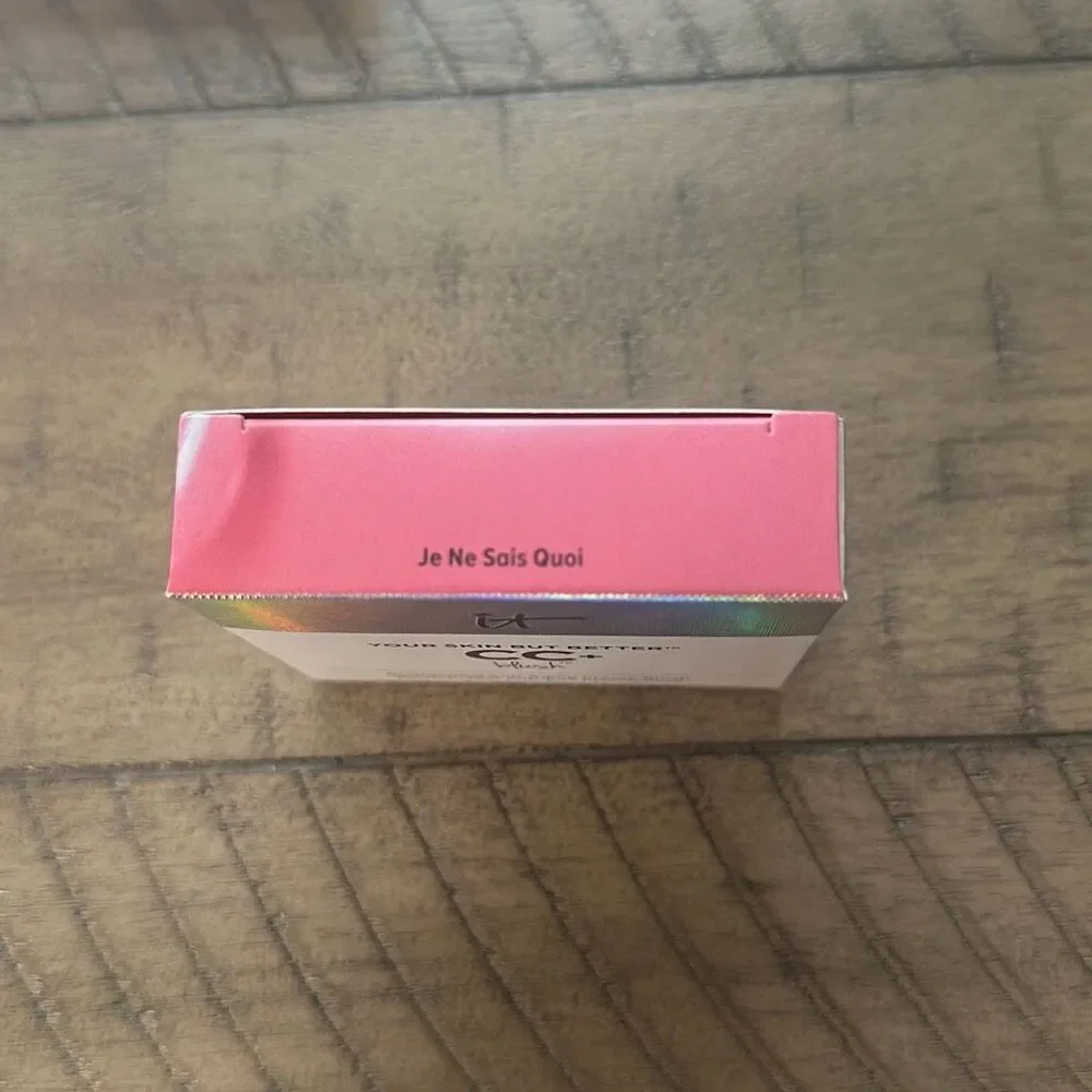 IT Cosmetics Your Skin But Better CC+ Creme Blush Je Ne Sais Quoi New In‎ Box